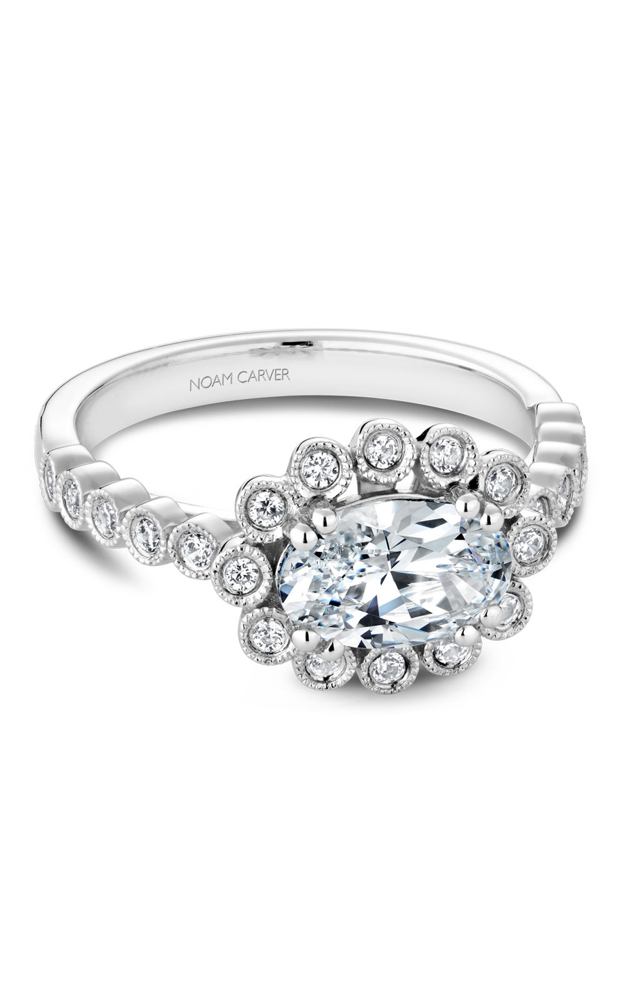 18K White Gold Floral Halo Oval Engagement Ring