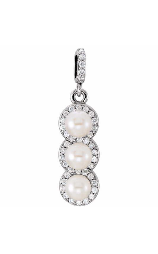 14K White Gold Pearl Necklace